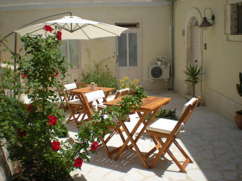 Bed and Breakfast Chicchi Di Melograno Модіка Екстер'єр фото